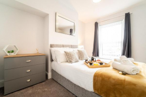 River View Home - 2 bed